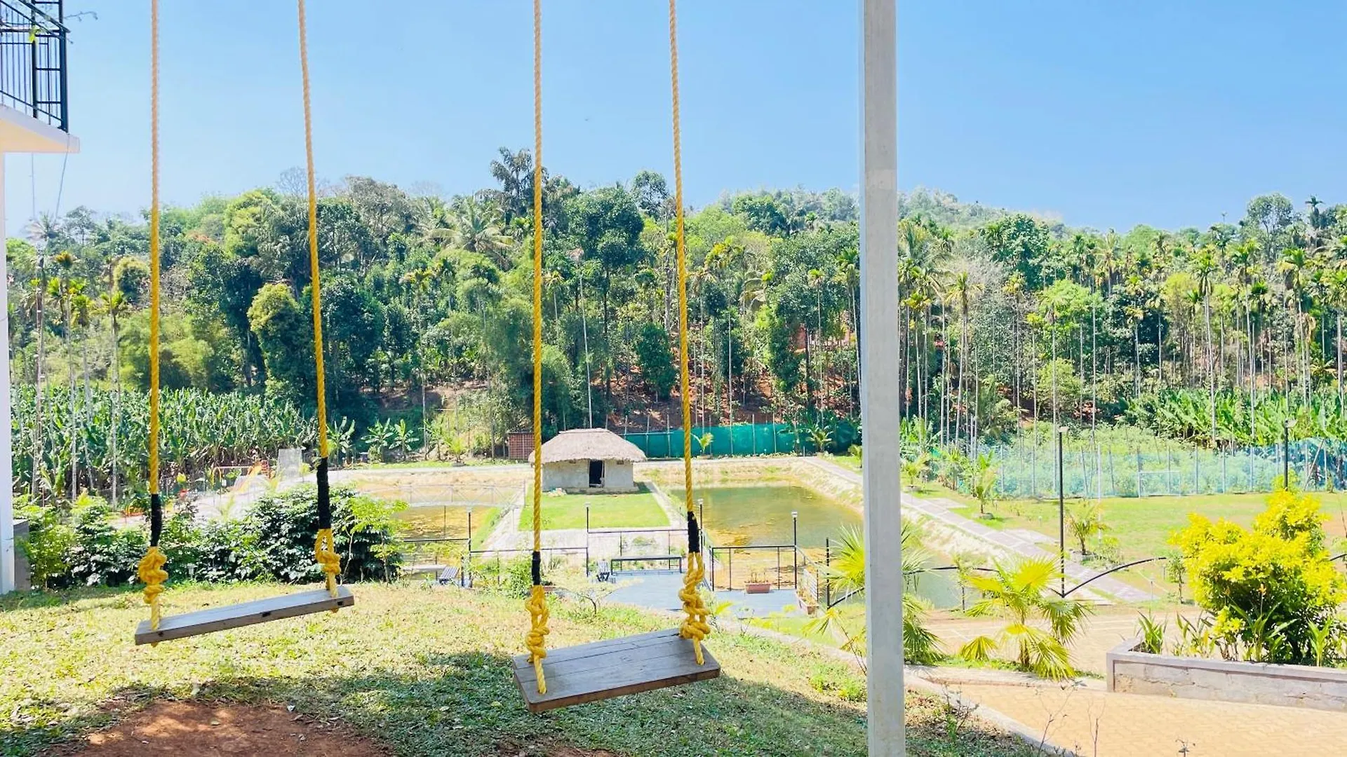Monarda Resort Padinjarathara 0*,  India